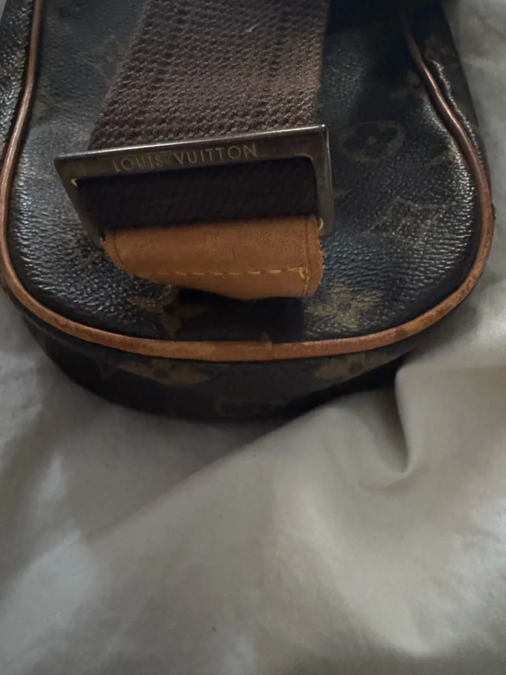 Louis Vuitton Pochette Gange  Louis Vuitton Shoulder Bag - Picture 9 of 16